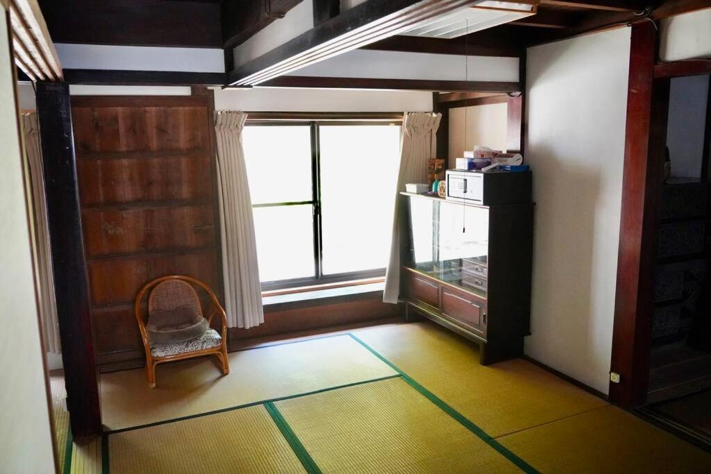 佐渡島に残る築130年の伝統的な古民家｜東夢 Villa Sado Exterior photo